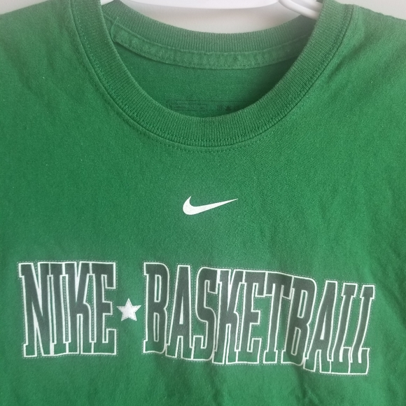 NIKE BASKETBALL SLEEVLESS ATHLETIC TANK TOP - Picture 3 of 5